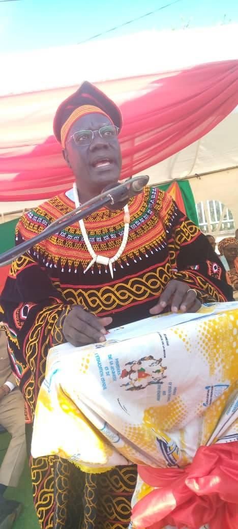 Le Ministre de la Jeunesse et de l'Education Civique, Mounouna Foutsou à Bamenda le 15 novembre 2020
